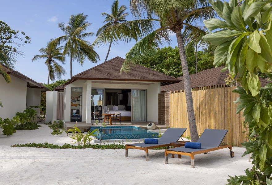 Premium Beachfront Room